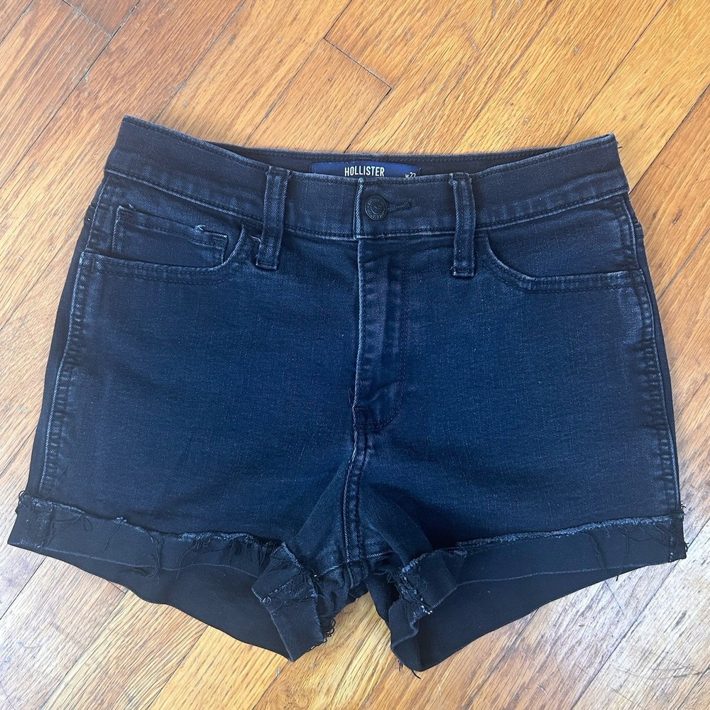 Hollister Classic High Rise Stretch Black Short Size 5 W27